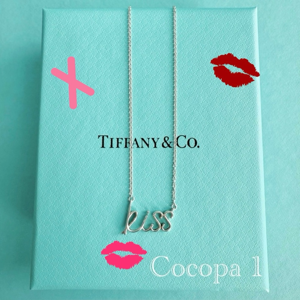 ❤️ Tiffany & Co. 💋 Paloma’s Graffiti Kiss Pendant 🤍